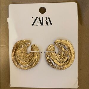 Zara Gold Textured Earrings
